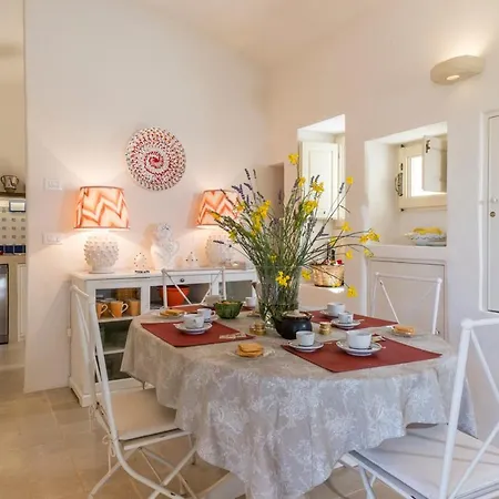 Traghetto Sleeps 6 With Pool *