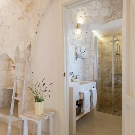 Traghetto Sleeps 6 With Pool