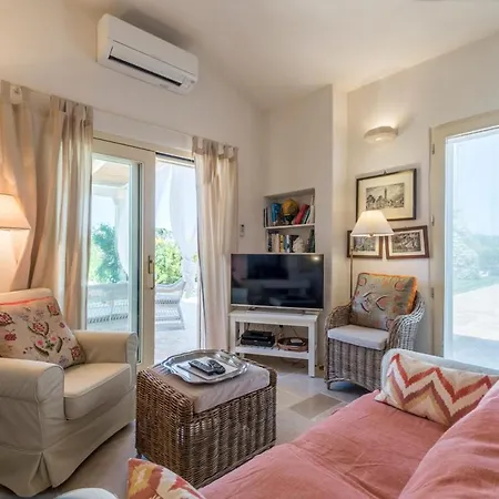 Villa Traghetto Sleeps 6 With Pool *